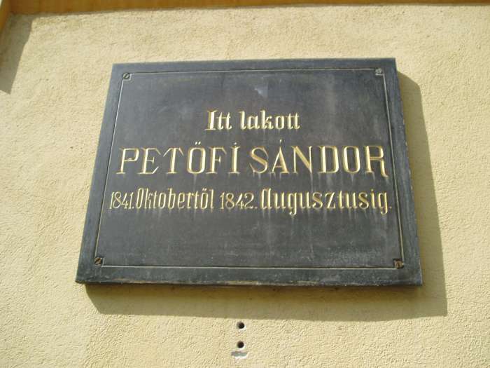 Pápa, Petőfi u. 11. 3.kép.jpg Pápa, Petőfi u. 11. 3.kép.jpg