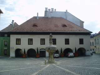 Sopron, Orsolya tér 05.jpg Sopron, Orsolya tér 05.jpg